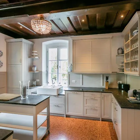 Villa Rosen Der Liechtenstein - Your Austrian *