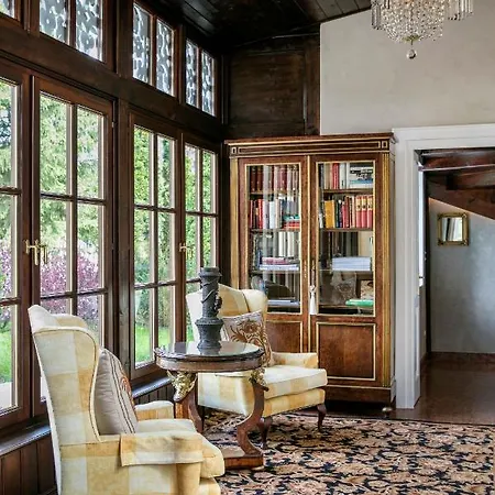 Rosen Der Liechtenstein - Your Austrian