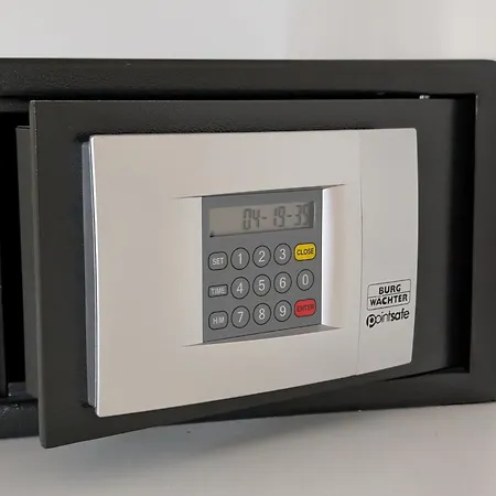 Rosen Der Liechtenstein - Your Austrian *