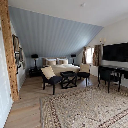 Rosen Der Liechtenstein - Your Austrian Villa