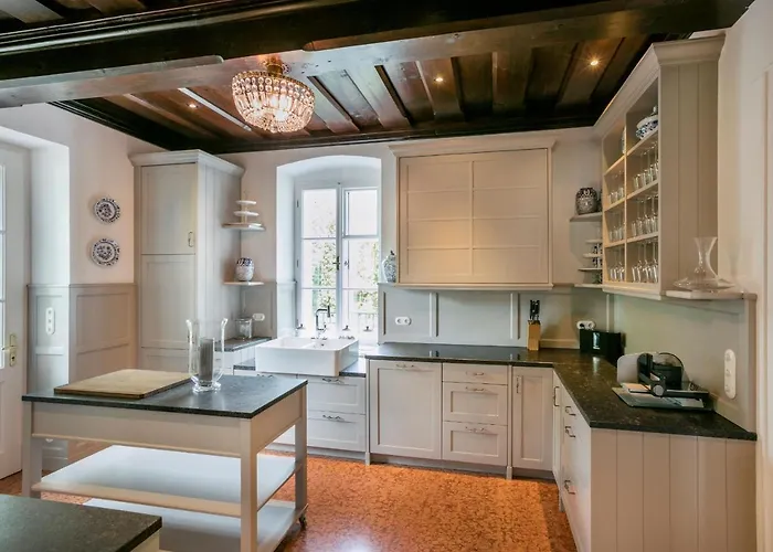 Villa Rosen Der Liechtenstein - Your Austrian *