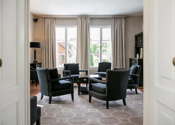 Rosen Der Liechtenstein - Your Austrian * Altaussee