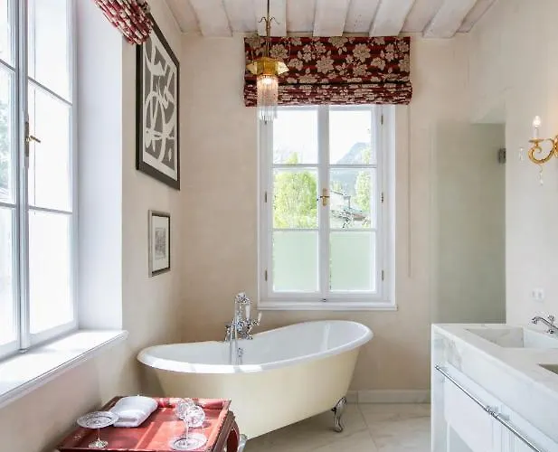 Rosen Der Liechtenstein - Your Austrian * Altaussee