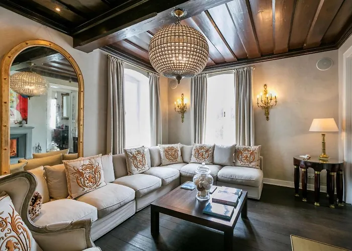 Rosen Der Liechtenstein - Your Austrian * Altaussee