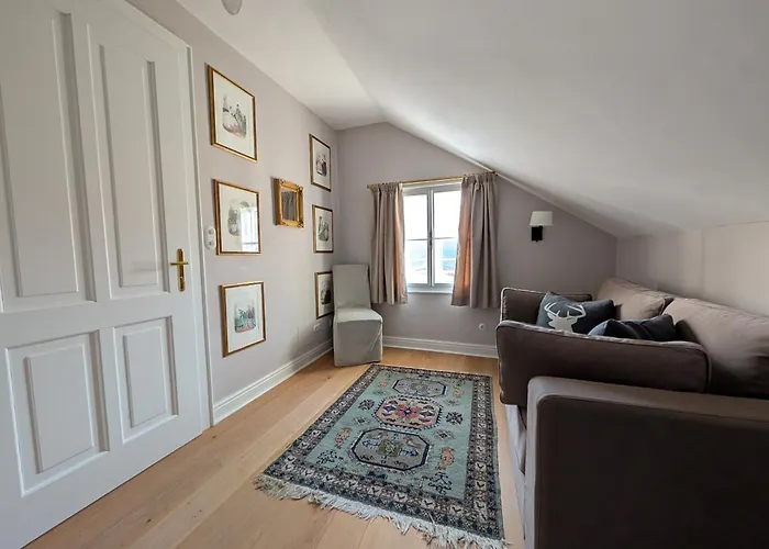 Villa Rosen Der Liechtenstein - Your Austrian *